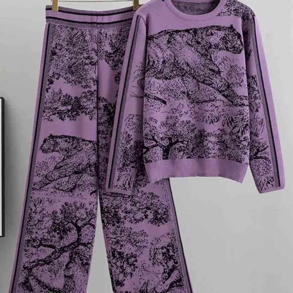 521 Nwot Color Block Tiger Pattern Knit Sweater/P… - image 1